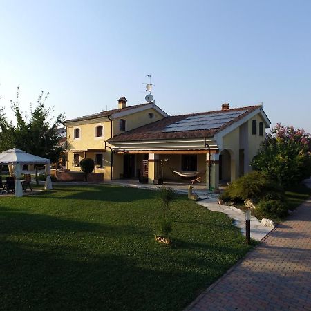 רובאנו B&B Melograno Mc מראה חיצוני תמונה