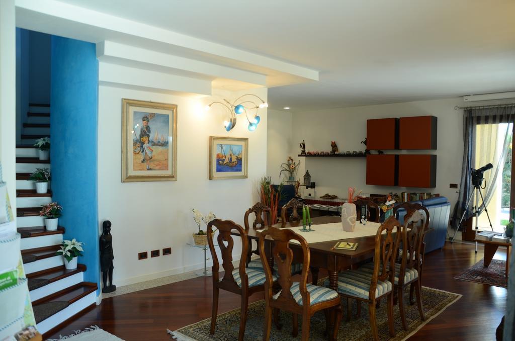 רובאנו B&B Melograno Mc חדר תמונה